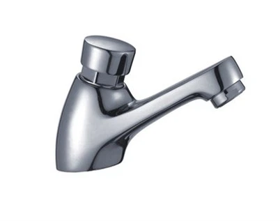 ¿Cómo limpiar el aireador de un grifo de latón con cierre automático?